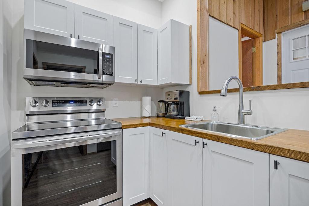 Canmore Cabin By Canadian Rockies Vacation Rentals Екстериор снимка