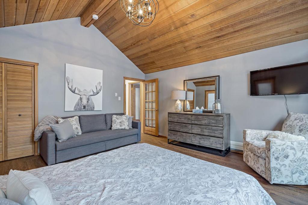 Canmore Cabin By Canadian Rockies Vacation Rentals Екстериор снимка