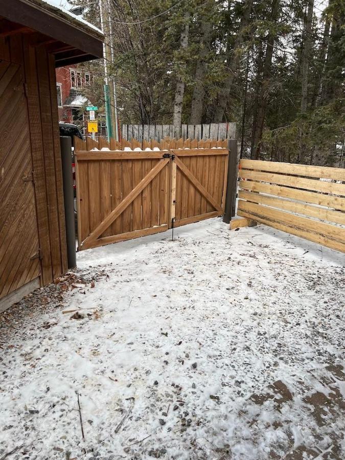 Canmore Cabin By Canadian Rockies Vacation Rentals Екстериор снимка